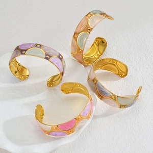 Bracciali aperti in acciaio inossidabile dorato 18K con smalto colorato a mosaico