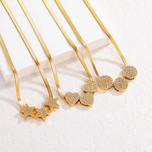 Colliers chaîne serpent dorés avec pendentifs brillants en strass étoile, cœur et rond