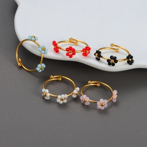 Bague Ouverte En Acier Inoxydable Avec Fleurs En Perles Douce Ajustable Bijoux De Doigt Marguerite Pour Femmes Cadeau