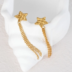 Boucles d'oreilles étoiles en acier inoxydable doré 18 carats avec pompons de chaînes