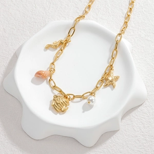 Collier océan en acier inoxydable doré avec pendentifs hippocampe, coquillage et étoile
