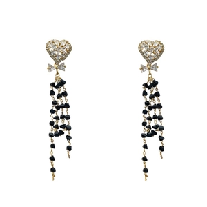 Elegant heart studs with long gold tassels and black crystal beads for a luxury look