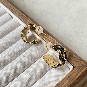 Chic 18K gold plated C-shaped lattice chain earrings with black leather woven inlay