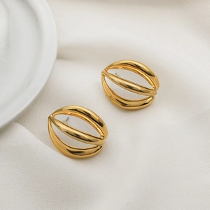 Geometrische Hohlraum Oval Kupfer Ohrstecker Vergoldet Französischer Vintage Stil Dreilagiger Metallschmuck Für Damen