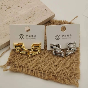 Women Geometric Wave Copper Earrings 18K Gold Plated Ribbon Pleated Design Minimalist Modern Niche Style Jewelry