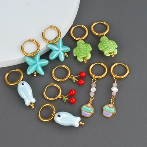 Pendientes de Aro de Acero Inoxidable con Diseño de Pez Tortuga Estrella de Mar Cereza Cupcake Esmalte para Mujer Chapado en Oro 18K