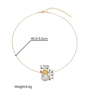 Détails du collier plaqué or 18k avec pendentif perle conque et les dimensions