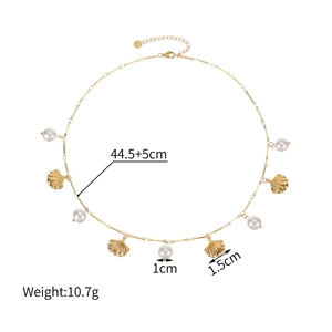 Vintage shell pearl necklace in gold finish with 44.5cm chain and adjustable clasp