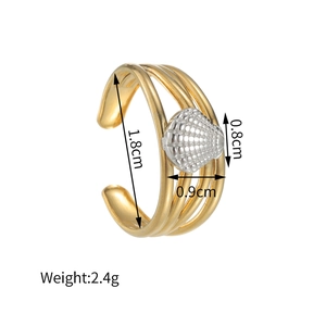 18K gold plated stainless steel layered ring with a 3D silver scallop shell accent