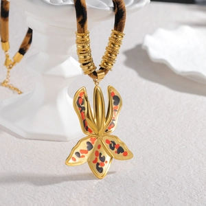 Goldene Blumen-Halskette im Retro-Stil mit Leopardenmuster-Stoffband und verstellbarer Kette