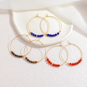 Boucles d'oreilles créoles perlées dorées 18k style bohème avec perles colorées