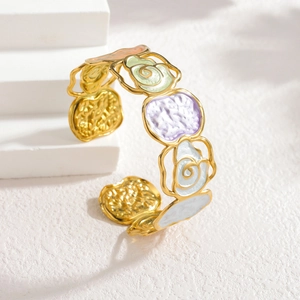 French vintage 18k gold plated open bangle with colorful enamel roses and hammered texture