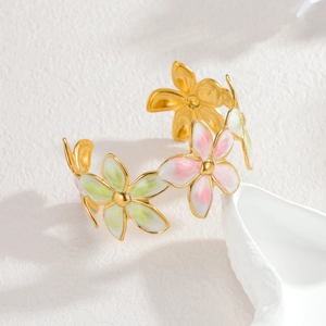 Bohemian gold stainless steel open bangle with colorful enamel floral petal design