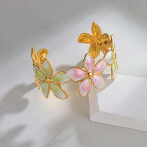 18k gold plated stainless steel flower bangle with sweet enamel floral design