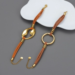Bracelet Minimaliste en Acier Inoxydable Plaqué Or 18K avec Cordon en Suédine Géométrique Irrégulier Rond pour Femme Bijoux Bohême