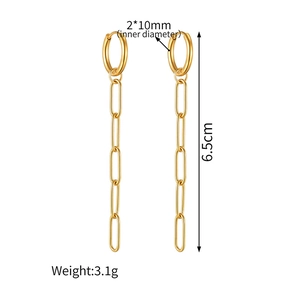 Detailansicht der 18k Gold Weizenfransen-Ohrringe mit 10mm Innendurchmesser und 6.5cm Länge