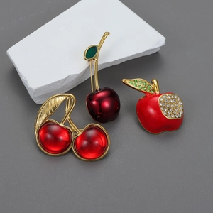 Red Fruit Enamel Brooch Alloy Rhinestone Inlaid Cute Apple Cherry Shape Fashion Jewelry Accessory For Women Gift