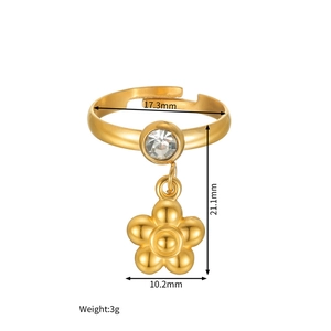 Detailed size chart for gold stainless steel ring with zircon and flower pendant charm