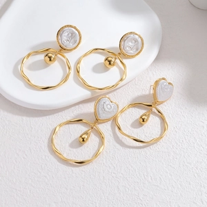 French style 18k gold plated geometric round earrings with floral relief and water drop pendant