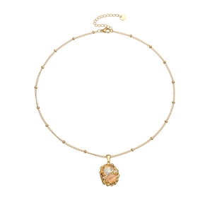 Elegante vergoldete Perlenkette mit geometrischen Anhängern aus Bernstein und rosa Kristall