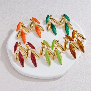 New Chinese style stainless steel leaf earrings with enamel finish and white pearls