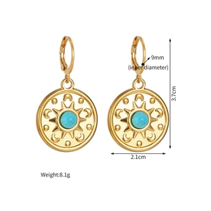 Dimensions détaillées des boucles d'oreilles soleil lune en or 18k et turquoise avec poids