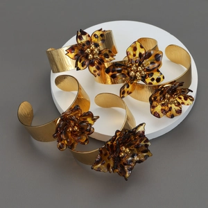 Vintage Leopard Print Flower Cuff Bangle Stainless Steel Gold Plated Resin Floral Bracelet For Women Elegant Jewelry