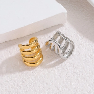 Lot de bagues d'oreille minimalistes en or 18k et argent au design spirale à étages
