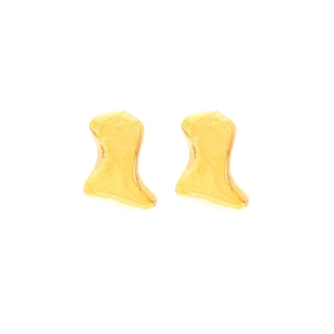 Boucles d'oreilles minimalistes en forme de botte plaquées or 18 carats sur fond blanc