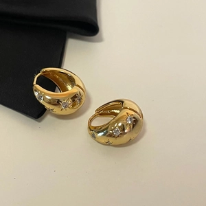 French vintage style gold plated star pattern hoop earrings with clear cubic zirconia
