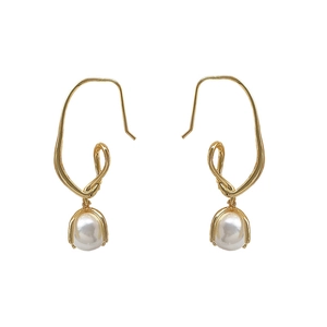 Knot-design brass earrings with 24K gold plating and elegant white pearl pendants