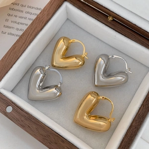 Créoles Coeur Creux Minimalistes Laiton Plaqué Or 18K Polissage Miroir Bijoux Mode Géométriques Pour Femmes