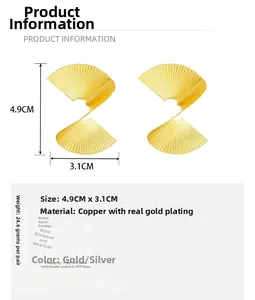 Detailed view of spiral gold-plated earrings with dimensions and weight specifications