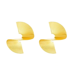 Spiral pleated gold fan stud earrings in twisted metal ribbon design for women