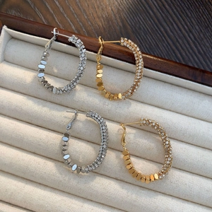 Boucles Doreilles Creoles En Zircon Avec Cuivre Plaque Or 18K Et Tige En Argent Sterling 925 Bijoux Elegants Pour Femmes