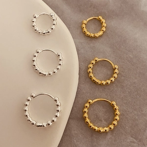 Boucles D'oreilles Créoles Perlées Cuivre Plaqué Or 18K Texture Bulle Géométrique Minimaliste Chic Pour Femmes