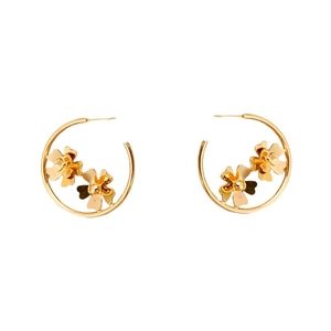 Élégantes créoles géométriques plaquées or avec motifs floraux délicats de style rétro