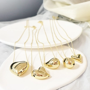 Collier Minimaliste Avec Pendentif Cœur Et Goutte Plaqué Or 14K Acier Inoxydable Cuivre Bijoux Pour Femmes
