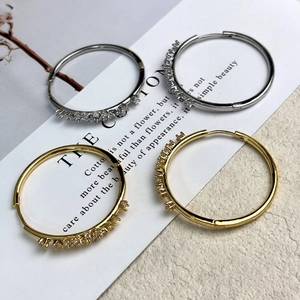 Orecchini A Cerchio Minimalisti Rame Placcato Oro Argento Con Zirconia Gioielli Geometrici Per Donne