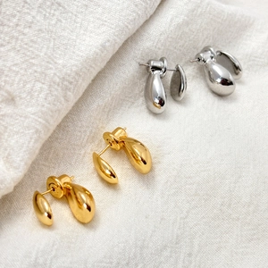 Minimalist metallic waterdrop stud earrings in polished gold and silver finishes