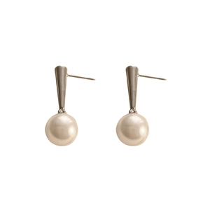 Elegant 18K gold plated pearl drop earrings featuring minimalist design for women