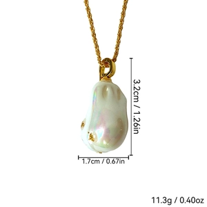 Détails du pendentif perle baroque avec chaîne torsadée en or 18K et mesures de taille