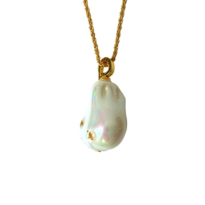 Élégant collier chaîne torsadée plaqué or 18 carats avec pendentif en perle baroque et or