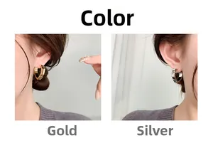 Detailed comparison of minimalist heart-shaped mirror polish hoop earrings in gold and silver