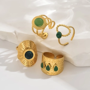 Lot de bagues ouvertes en acier inoxydable plaqué or 18 carats avec accents de malachite