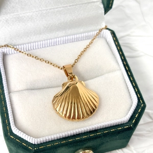 Collier Pendentif Coquille Saint-Jacques Acier Inoxydable Plaqué Or 18K Bijoux Vintage Français Cadeau Pour Femmes