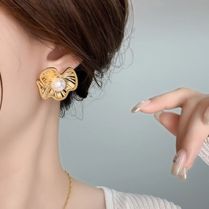 Elegant matte gold pleated flower earrings with white pearl centers for women