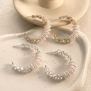 Orecchini A Cerchio A Forma Di C Con Perno In Argento Sterling 925 Rame Placcato Oro Perla Artificial Zirconia Cubica Moda