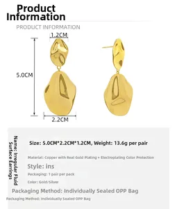Detailed size specifications for teardrop irregular gold earrings with 5cm length and dimensions