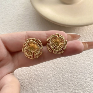 Boucles d'oreilles tournesol vintage plaquées or 18 carats avec structure tissée creuse